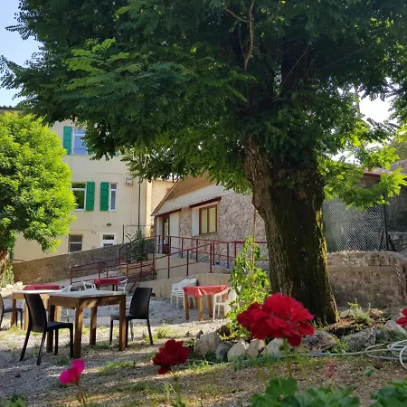 Poggio Luna 农家乐